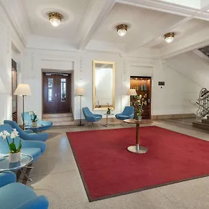 4* Ξενοδοχείο Nh Belvedere